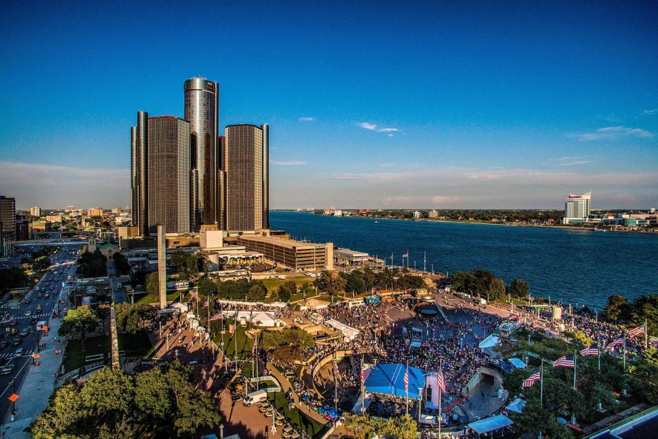 Marriott At The Renaissance Center 3*