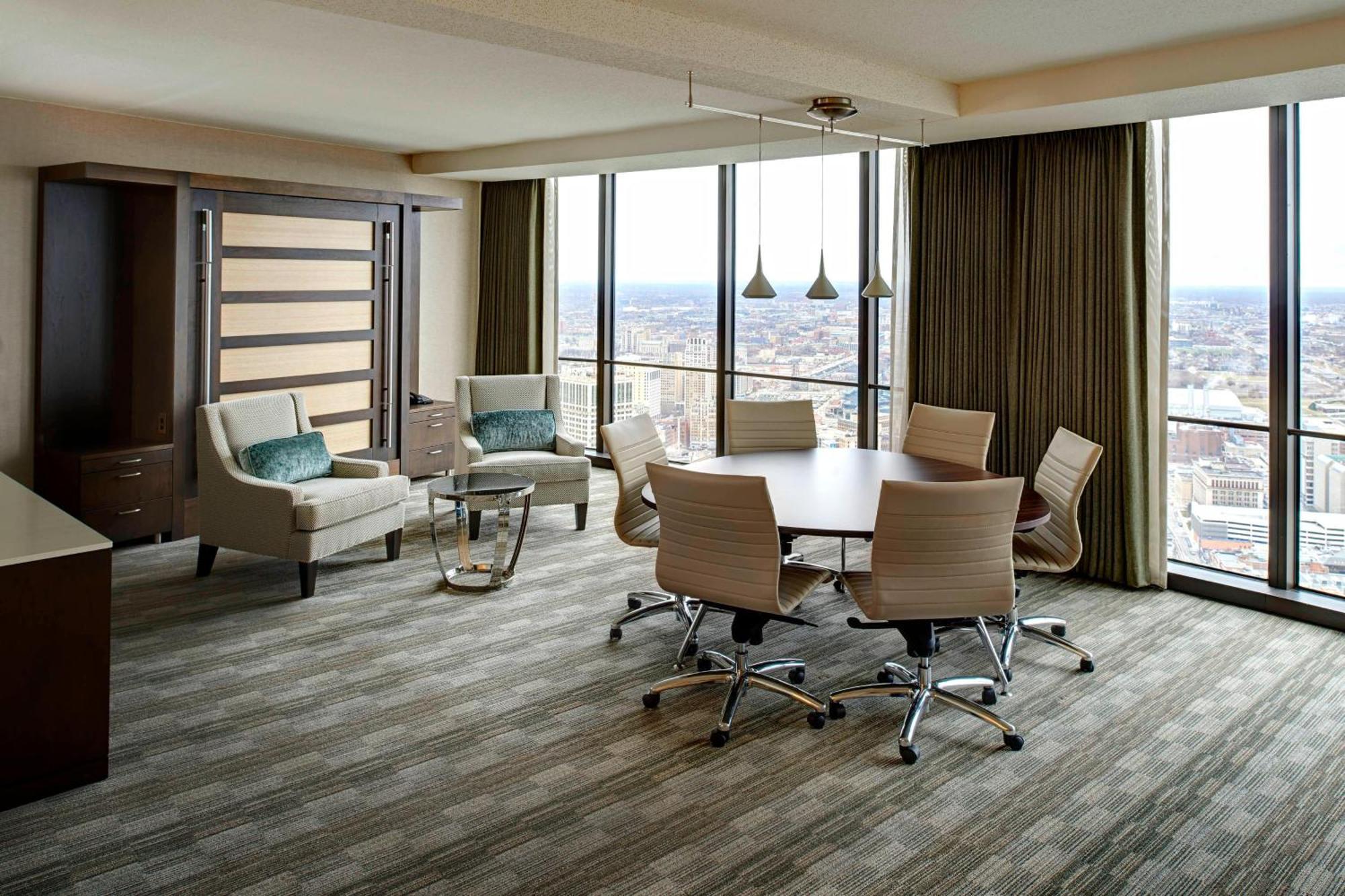Hotel Marriott At The Renaissance Center Detroit
