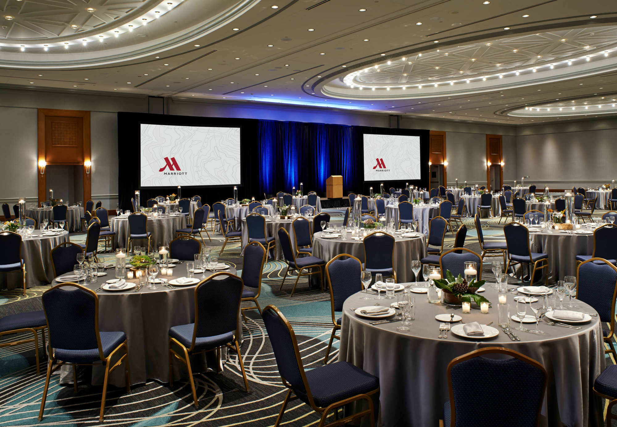 Marriott At The Renaissance Center 3*